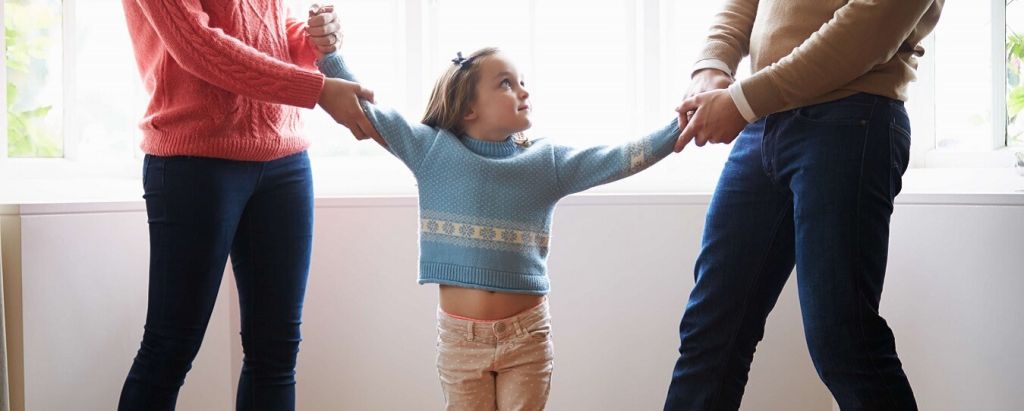 Parents fighting over child 1024x411